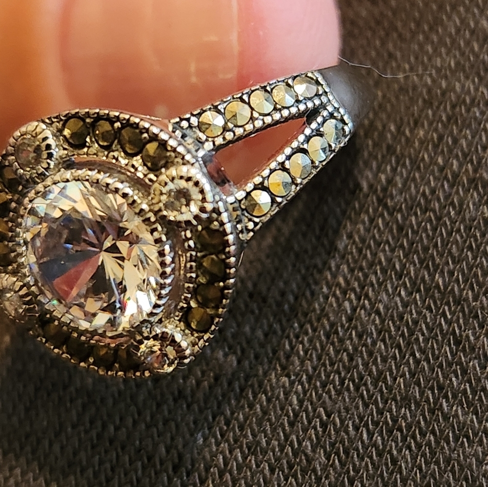 ​💍 VINTAGE 925 Thailand Marcasite CZ Halo Split Shank Ring - Picture 6 of 14